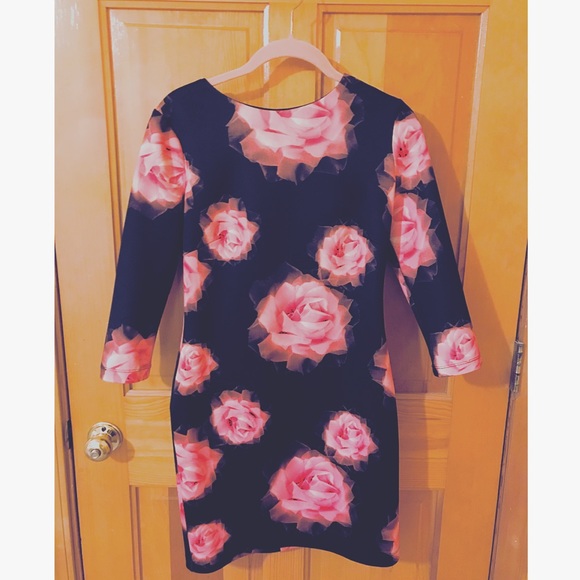 ALEXIA ADMOR ROSE-PRINT MINI DRESS - Picture 2 of 3